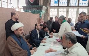 برپایی میز خدمت شورای حل اختلاف در نماز جمعه اهواز / عدالت از ساختمان‌های اداری به میان مردم آمد