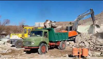 فعالیت ماشین آلات سنگین شركت نفت و گاز گچساران در شهر سی‌سخت